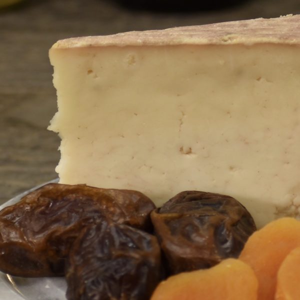 Huckleberry Havarti with Dates and Apricots